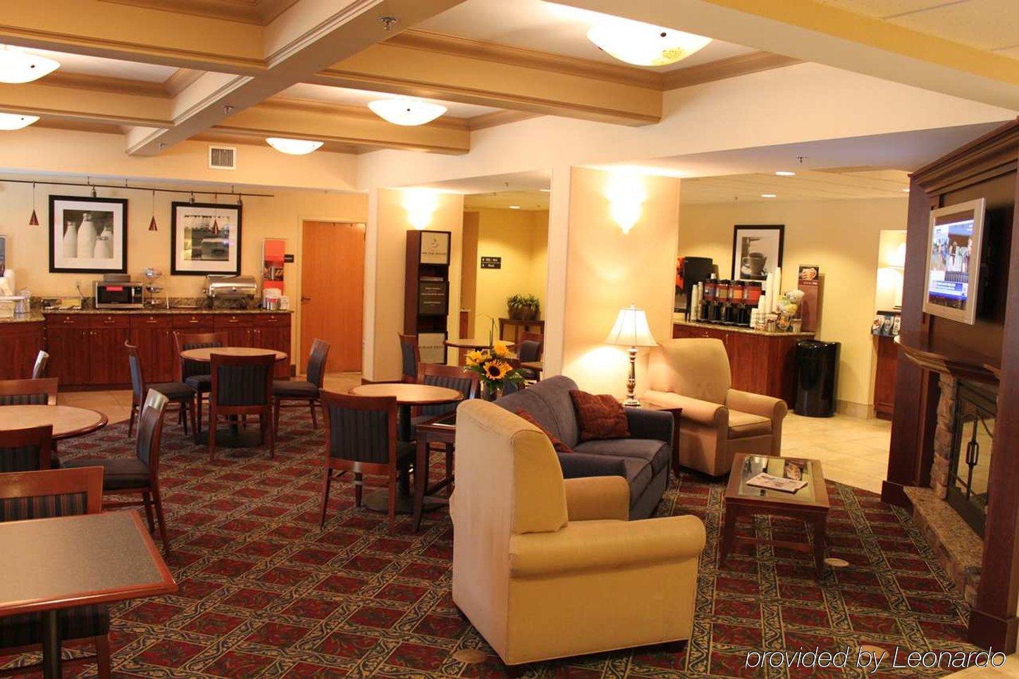 Hampton Inn Rochester Greece Restaurant photo