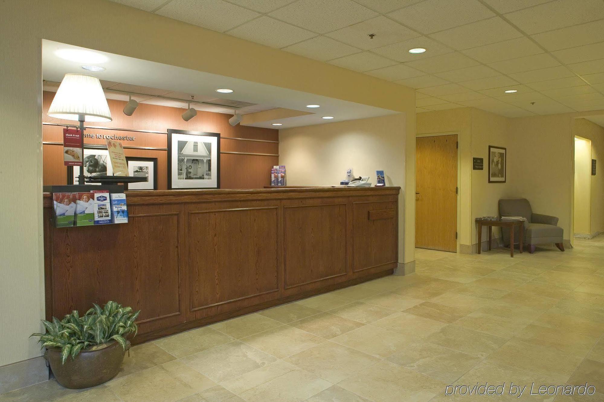 Hampton Inn Rochester Greece Interior photo